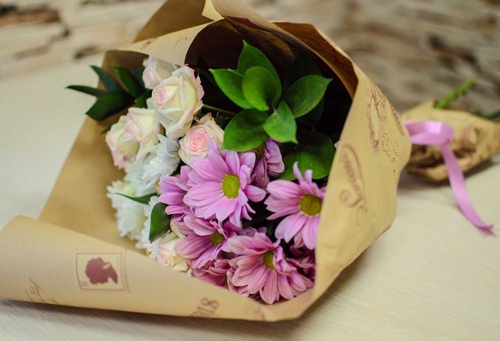 Букет цветов из: Розы и Хризантемы в Дербентской