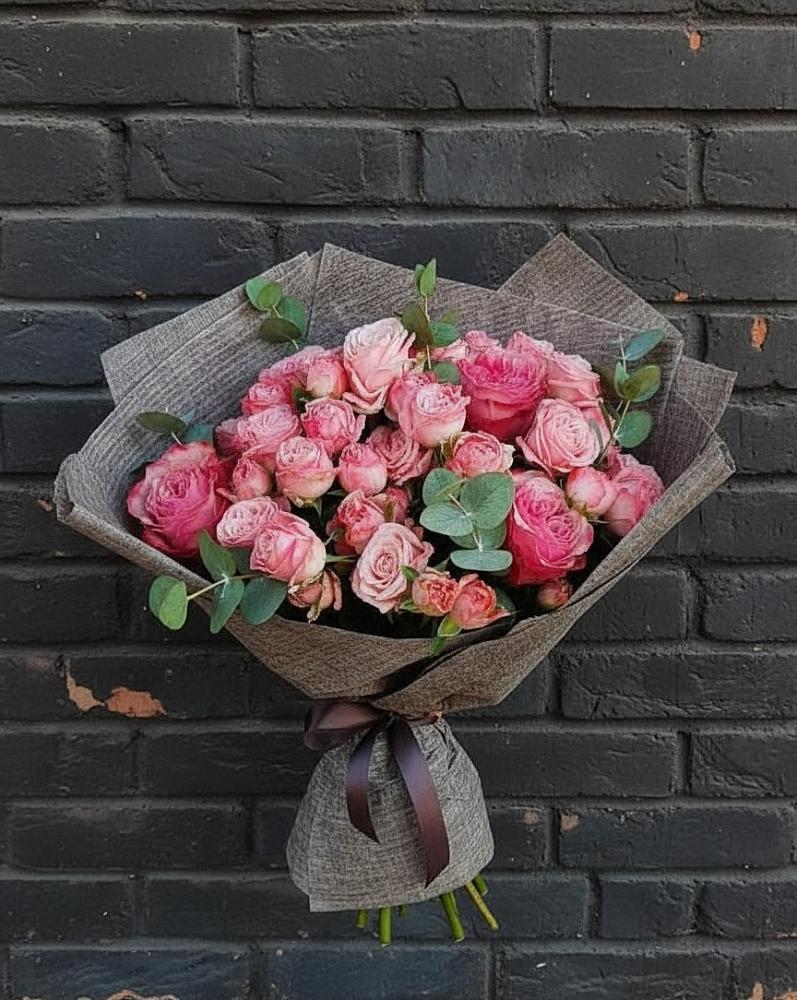 Букет цветов из: Розы в Дербентской