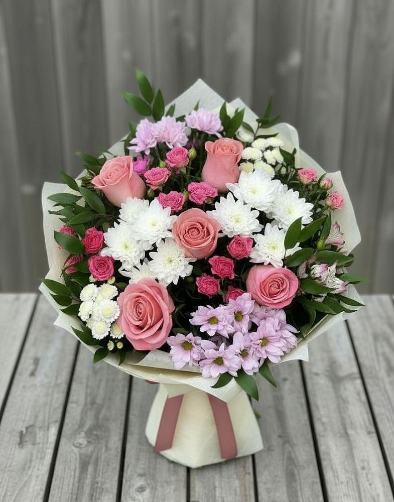 Букет цветов из: Альстромерии, Гвоздики, Розы и Хризантемы в Дербентской