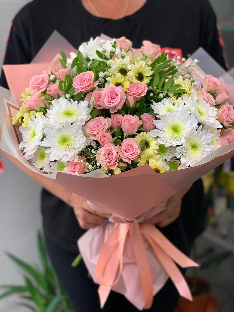 Букет цветов из: Розы и Хризантемы в Дербентской