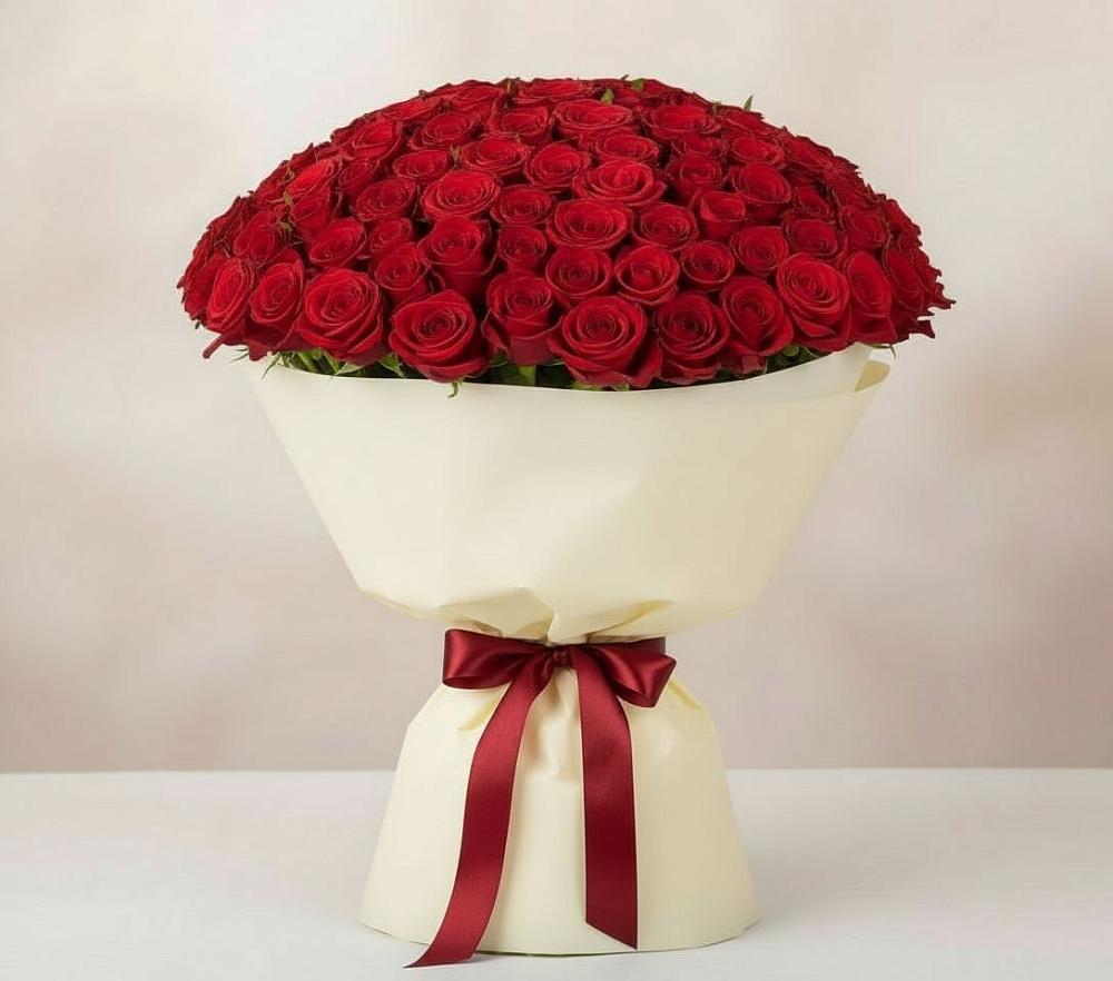 Букет 101 Красная роза Милано в Дербентской