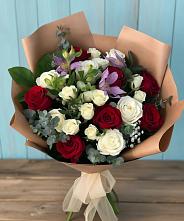 Букет цветов из:  Розы и Альстромерии в Дербентской