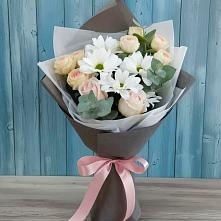 Букет цветов из:  Хризантемы и Розы в Дербентской