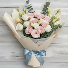 Букет цветов из:  Лизиантусы в Дербентской