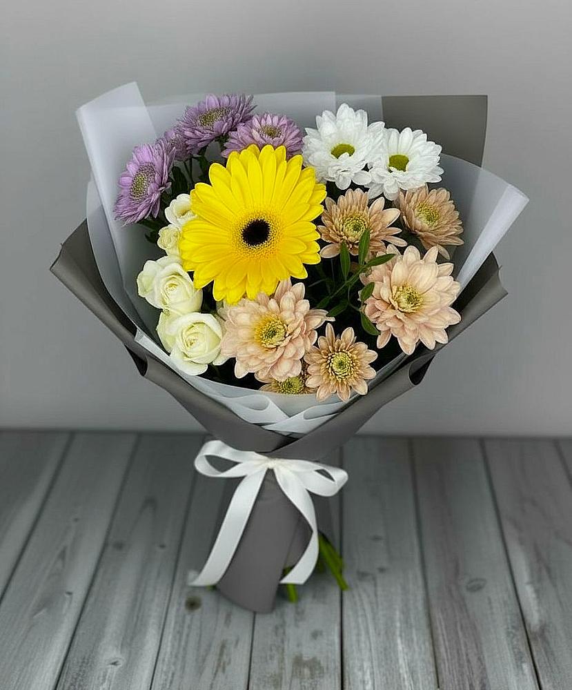 Букет цветов из: Розы, Герберы и Хризантемы в Дербентской