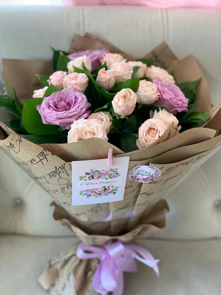 Букет цветов из: Розы в Дербентской