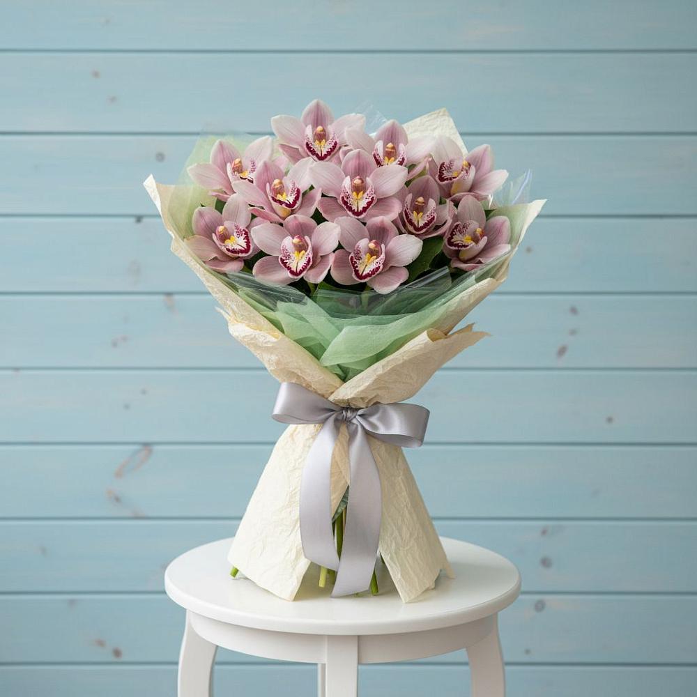 Букет цветов из: Орхидеи и Розы в Дербентской