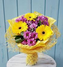 Букет цветов из:  Хризантемы и Герберы #REPLACE_PRED# Дербентской