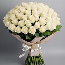 Букет 101 беля роза Белоснежка в Дербентской