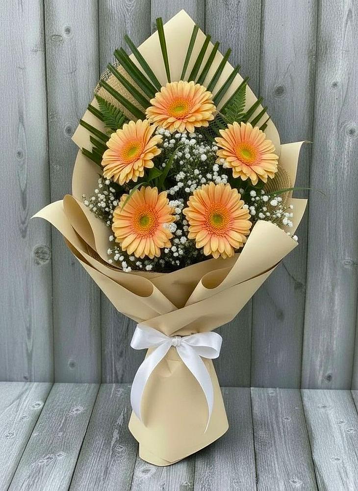 Букет цветов из: Герберы в Дербентской