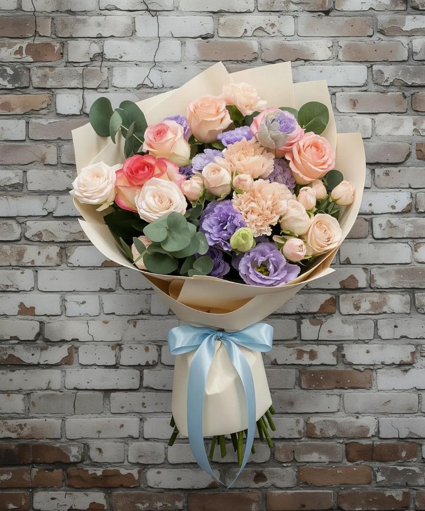 Букет цветов из: Розы, Лизиантусы и Гвоздики в Дербентской