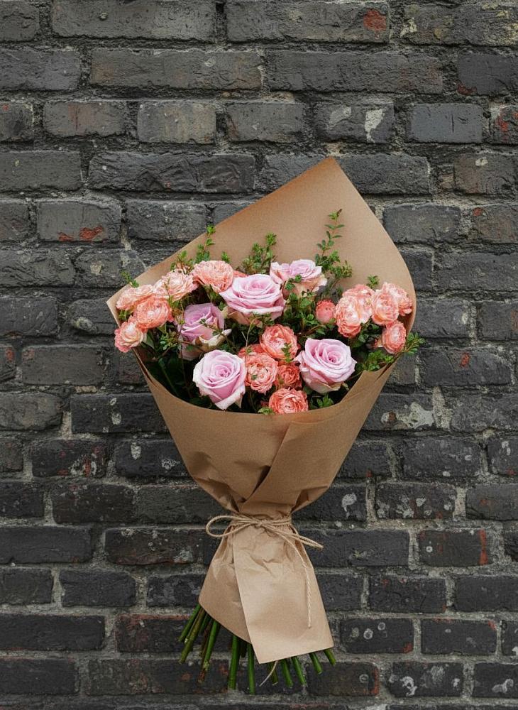 Букет цветов из: Розы в Дербентской