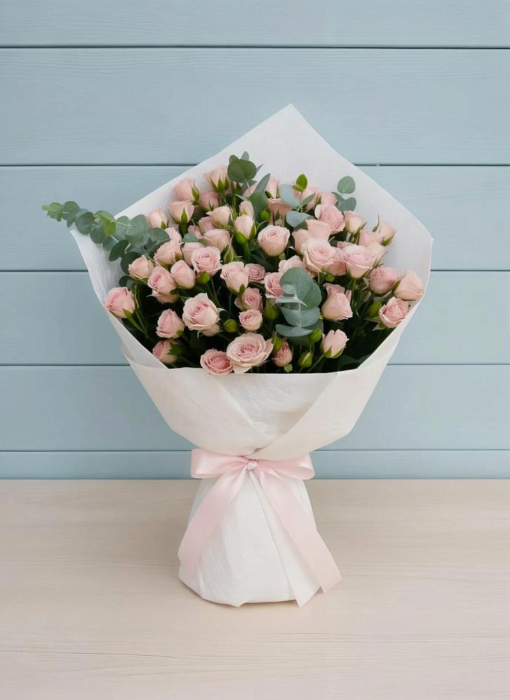 Букет цветов из: Розы в Дербентской