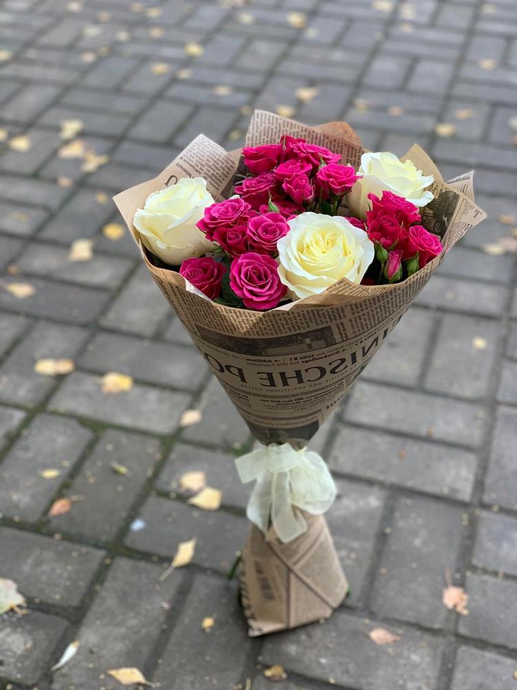Букет цветов из: Розы в Дербентской