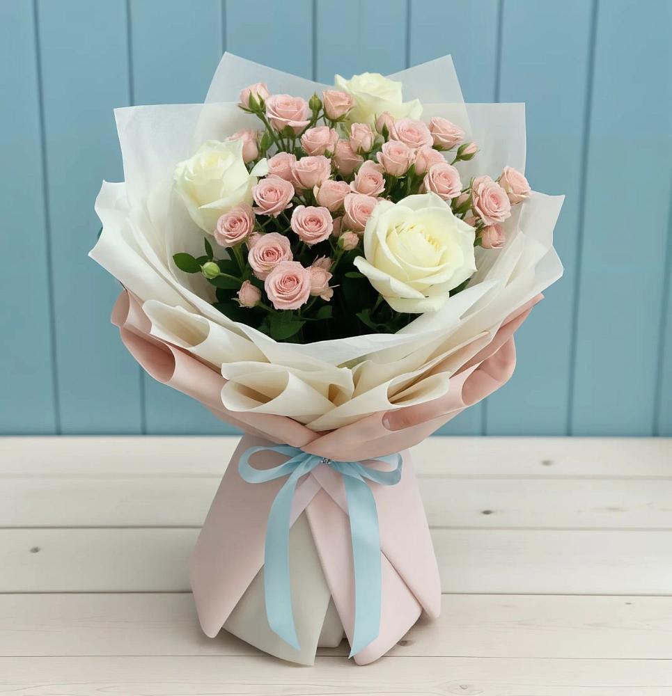 Букет цветов из: Розы в Дербентской