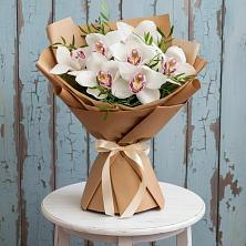 Букет цветов из:  Орхидеи и Розы в Дербентской